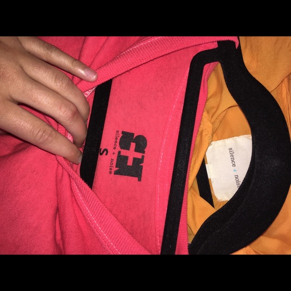 Silence and noise (urban outfitters) red top - Picture 4 of 4